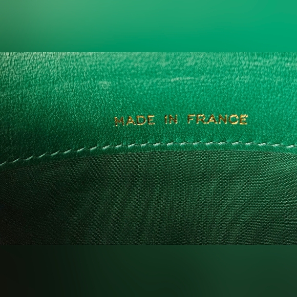 Chanel Green Caviar Vintage Small Flap Wallet - Picture 14 of 14